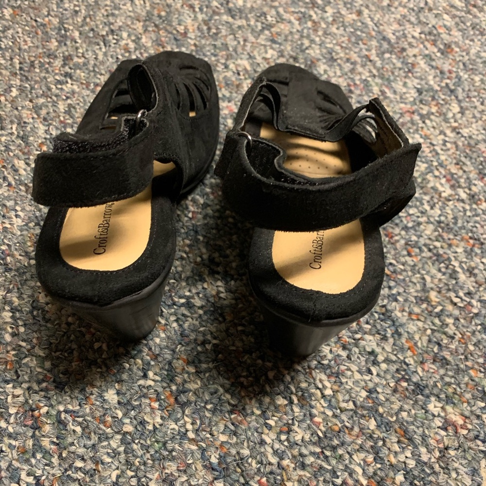 Heels - Picture 2 of 2